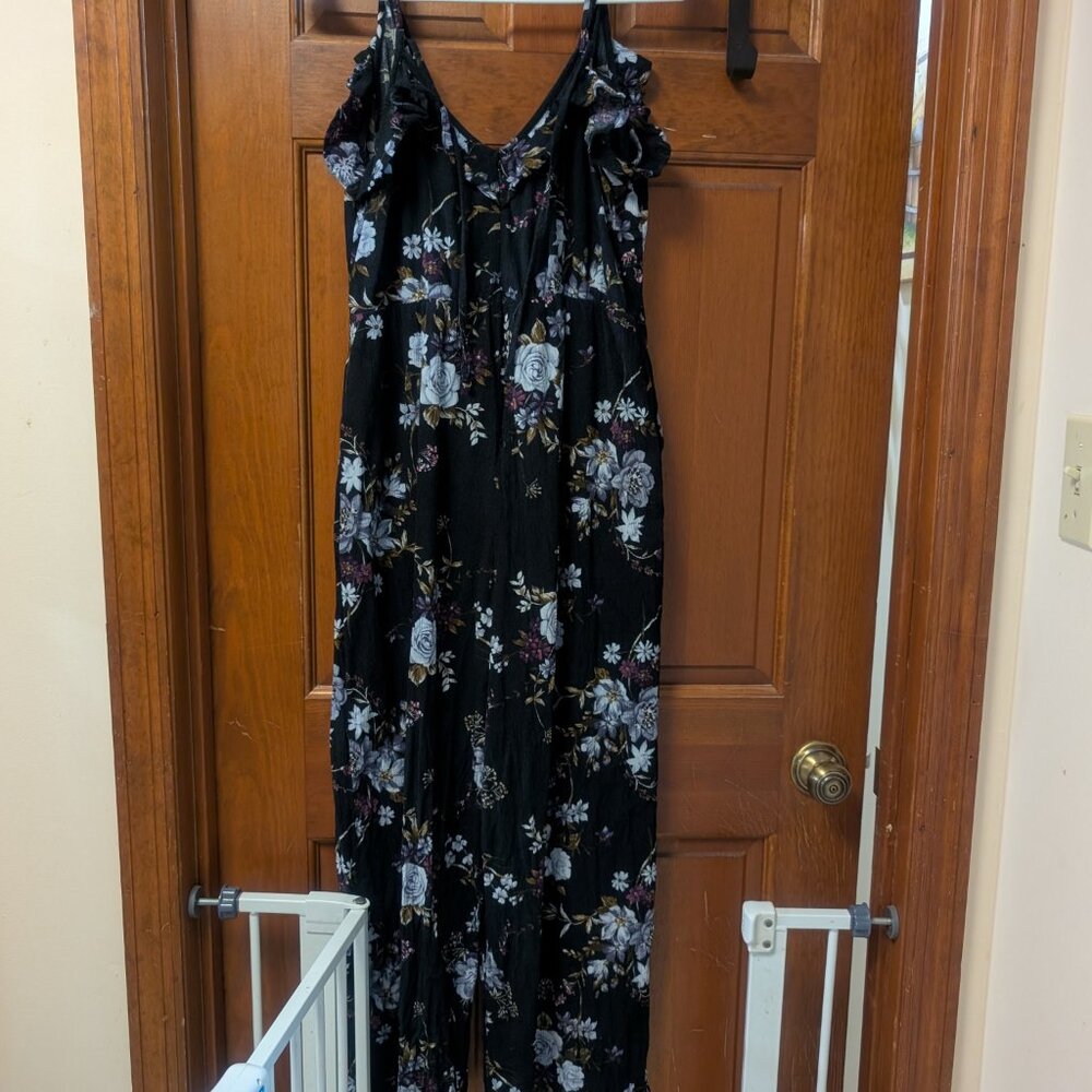 American Eagle Outfitters black floral jumpsuit size Large - Picture 3 of 3